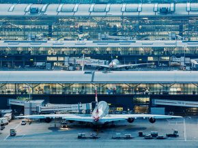 
A la veille de la saison estivale, le classement des dix aéroports européens par offre en siège est de nouveau dominé par Lon
