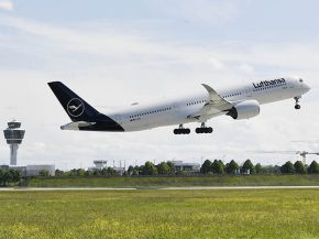 
La compagnie aérienne Lufthansa serait sur le point de louer six Airbus A350-900 supplémentaires, venus de LATAM Airlines et de
