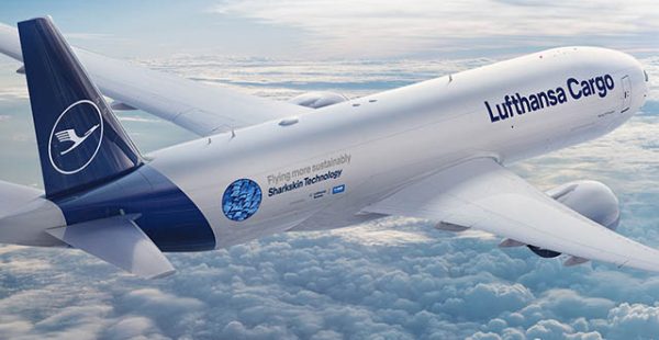 
Le milliardaire à la tête du géant de la logistique Kühne+Nagel a dépassé le seul des 15% du capital du Groupe Lufthansa, d