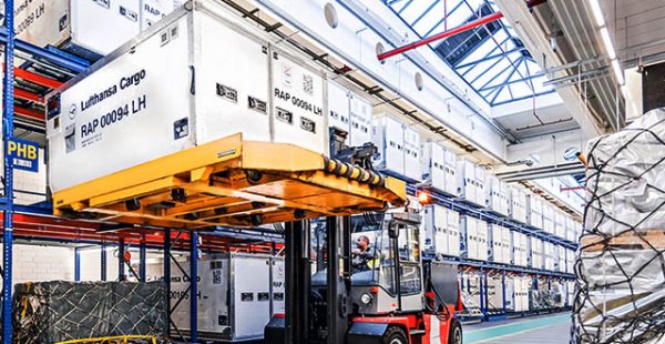 
La compagnie aérienne Lufthansa Cargo renforce son offre pour le prochain transport des vaccins contre la Covid-19, dont le prem