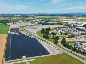 
Le projet de centrale photovoltaïque en ombrières à l’aéroport Lyon-Saint Exupéry a été validé par la Commission d