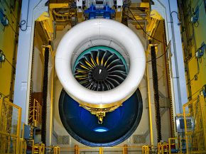
L entreprise américaine RTX (ex-Raytheon), maison-mère du motoriste Pratt & Whitney, a déclaré qu elle devrait retirer 60