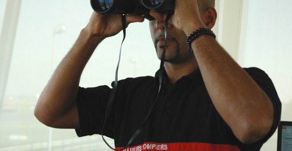 
En raison d un mouvement social des pompiers, 10% des vols au départ ou à l arrivée de Paris-Charles de Gaulle sont annulés c