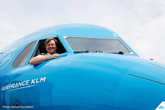 Un pilote royal pour des supporters de foot 17 Air Journal