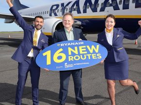 
La compagnie aérienne low cost Ryanair a basé deux avions à l’aéroport international de Belfast, d’où elle propose plus 