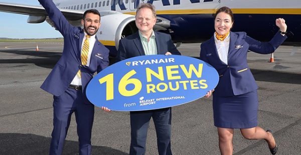 
La compagnie aérienne low cost Ryanair a basé deux avions à l’aéroport international de Belfast, d’où elle propose plus 