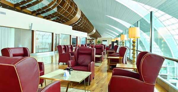 
La compagnie aérienne Emirates Airlines a rouvert son salon Première Classe à l’aéroport de Dubaï, pour répondre à la de