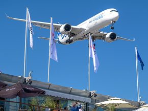 
Le cabinet de conseils Accenture, présent au Salon du Bourget du 19 au 22 juin, anticipe les perspectives du transport aérien p