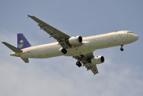 
La compagnie aérienne Saudia (ex-Saudi Arabian Airlines) a chois une livré rétro pour le troisième des vingt Airbus A321neo a