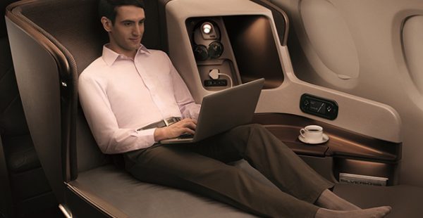 
La compagnie aérienne Singapore Airlines (SIA) propose désormais un accès Wi-Fi gratuit et illimité en vol aux clients de tou