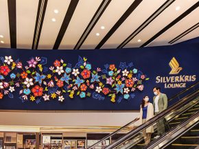 
La compagnie aérienne Singapore Airlines a dévoilé à Singapour ses nouveaux salons SilverKris et KrisFlyer Gold pour les pass