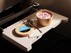 
La compagnie aérienne Swiss International Air Lines a signé un partenariat exclusif avec la Confiserie Sprüngli, dont les prod