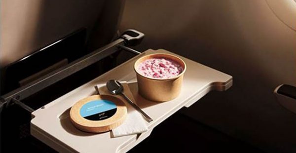 
La compagnie aérienne Swiss International Air Lines a lancé deux initiatives dans la restauration de la classe Economie, SWISS 