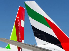 
Les compagnies aériennes TAP Air Portugal et Emirates Airlines ont signé un protocole d accord (MoU) pour étendre le partenari