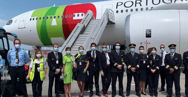 
Le syndicat représentant les hôtesses de l’air et stewards de la compagnie aérienne TAP Air Portugal a annoncé une nouvelle
