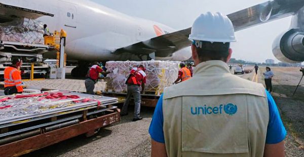 
Plus de dix compagnies aériennes ont signé un protocole d’accord avec l’UNICEF dans le cadre de la campagne Fret Aérien Hu