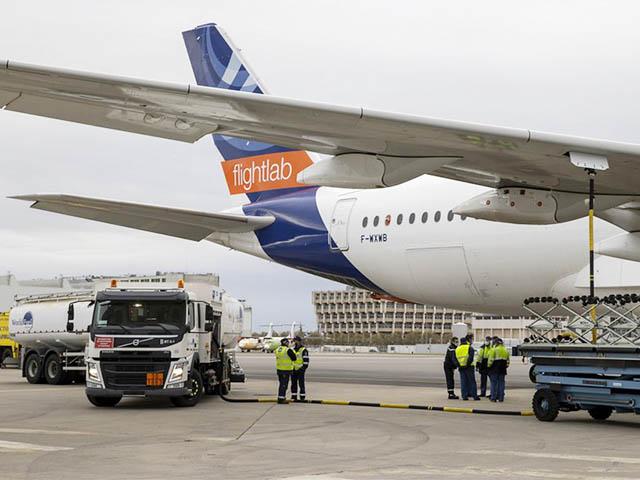 Emissions de CO2 : un Airbus A350 vole avec 100% de carburant durable 1 Air Journal