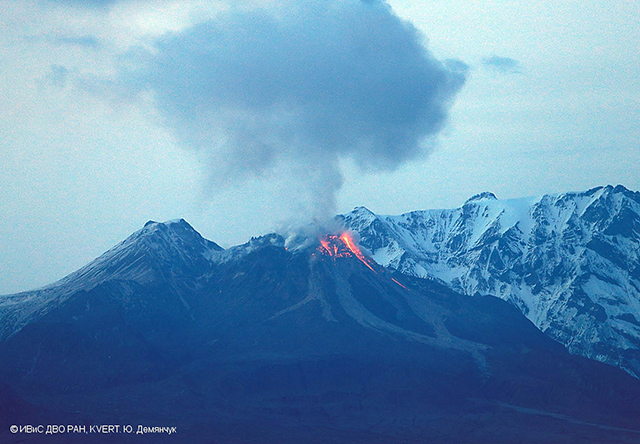 Nouvelle éruption volcanique dans le Kamtchatka 1 Air Journal