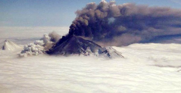 
Une nouvelle éruption du Mont Etna a contraint l’aéroport de Catane à fermer sa piste hier, la réouverture étant prévue c
