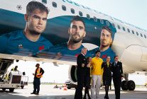 
La compagnie aérienne low cost Vueling a organisé la première   Bodega dans les airs » en présence de Damian Pena