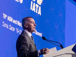 
L’Association du transport aérien international (IATA) prévoit que le secteur perdra encore cette année quelque 9,7 milliard
