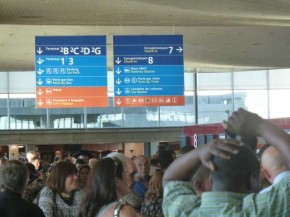 
A une semaine des grands départs de l été, les professionnels du voyage disent  craindre le pire» dans les aéroports en rai