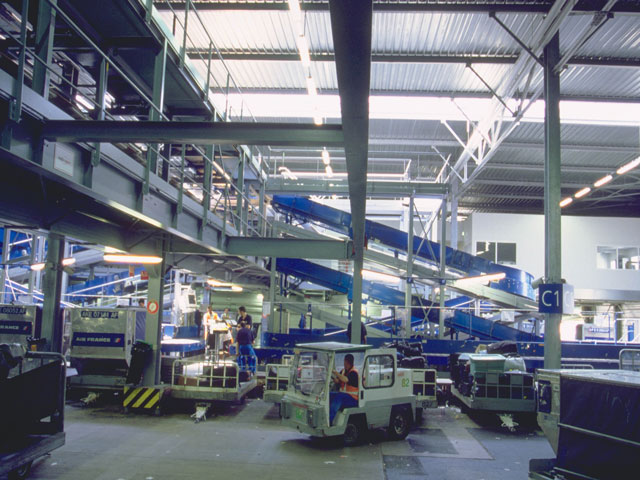 Brussels Airport : grève des bagagistes, une centaine de vols annulée 1 Air Journal