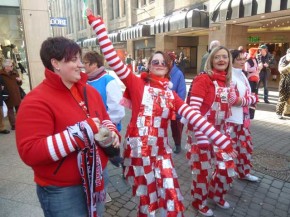 
Le carnaval est une fête populaire et traditionnelle, célébrée dans de nombreux pays à travers le monde. C est une période 