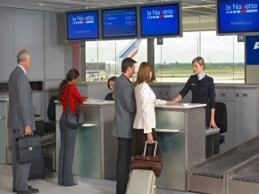 La compagnie aérienne Air France présentera son lundi son plan de départs volontaires (PDV), qui devrait toucher 465 emplois au