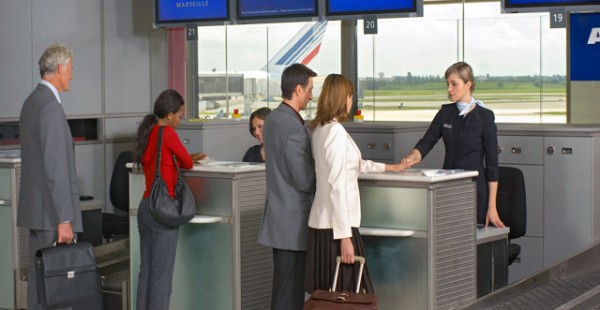 La compagnie aérienne Air France présentera son lundi son plan de départs volontaires (PDV), qui devrait toucher 465 emplois au