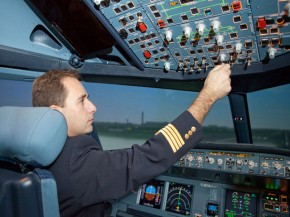La branche Air France du syndicat de pilotes SNPL a nommé président Guillaume Gestas, commandant de bord sur Boeing 737-800 chez