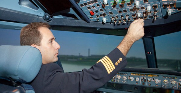 La branche Air France du syndicat de pilotes SNPL a nommé président Guillaume Gestas, commandant de bord sur Boeing 737-800 chez