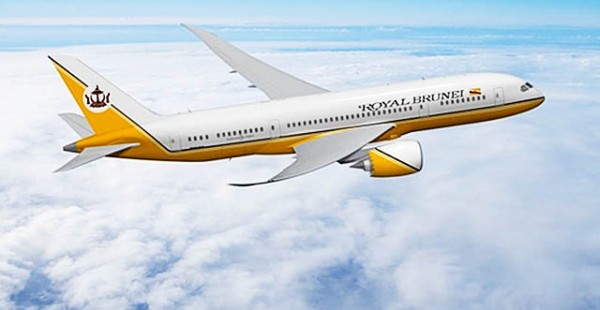 
Royal Brunei Airlines et Boeing ont annoncé un accord pour que la compagnie aérienne nationale achète quatre 787 Dreamliner&nb