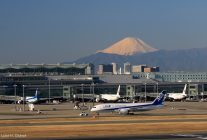 


Japan Airlines (JAL) a lancé une expérimentation inédite de carburant alternatif dans ses opérations au sol, en utilisant u